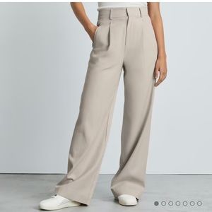 Everlane The Way-High® Drape Pant size 4 32” inseam